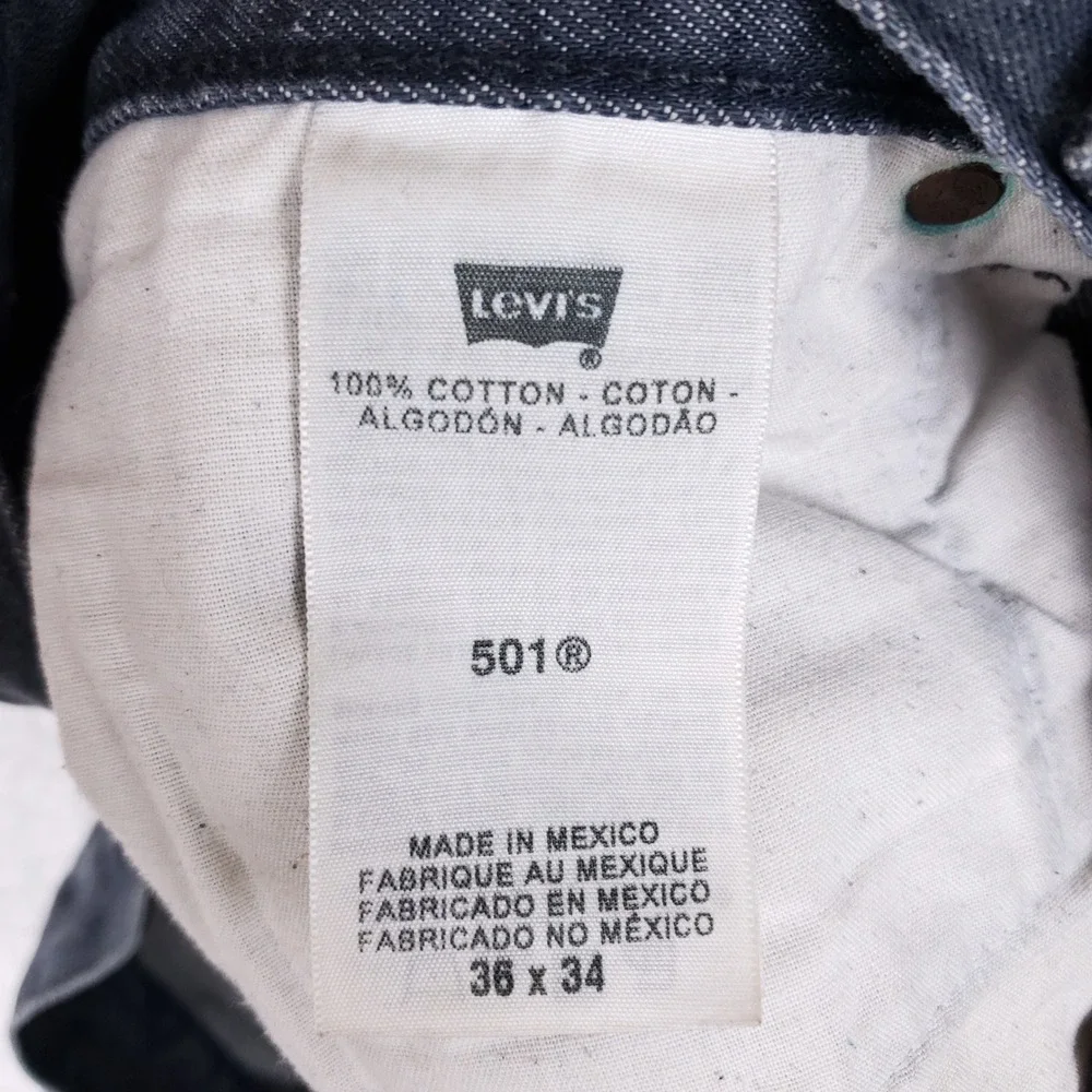 Levis see measurements